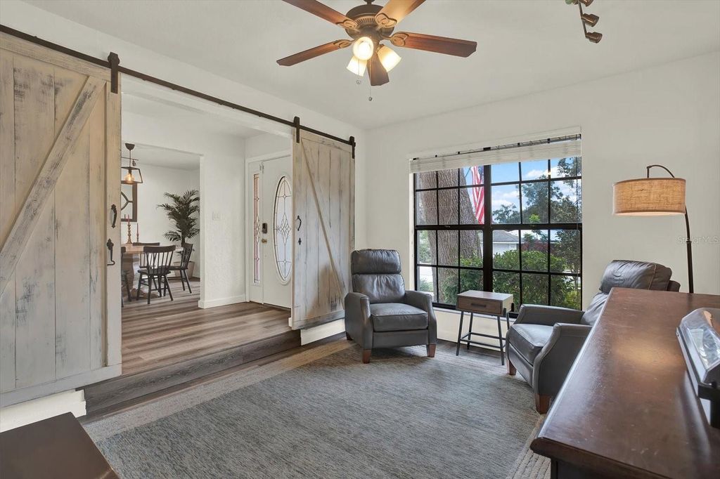 Photo of 1002 Oakridge Manor Drive, Brandon, FL 33511 (MLS # TB8460339)