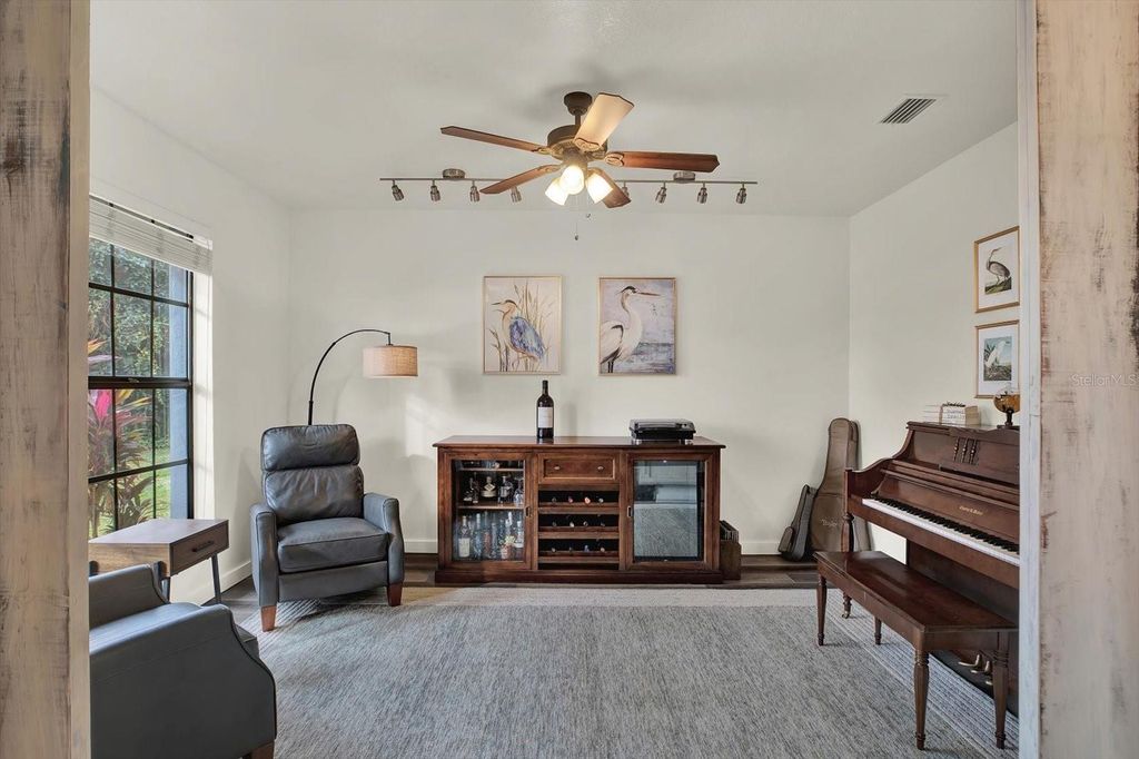 Photo of 1002 Oakridge Manor Drive, Brandon, FL 33511 (MLS # TB8460339)