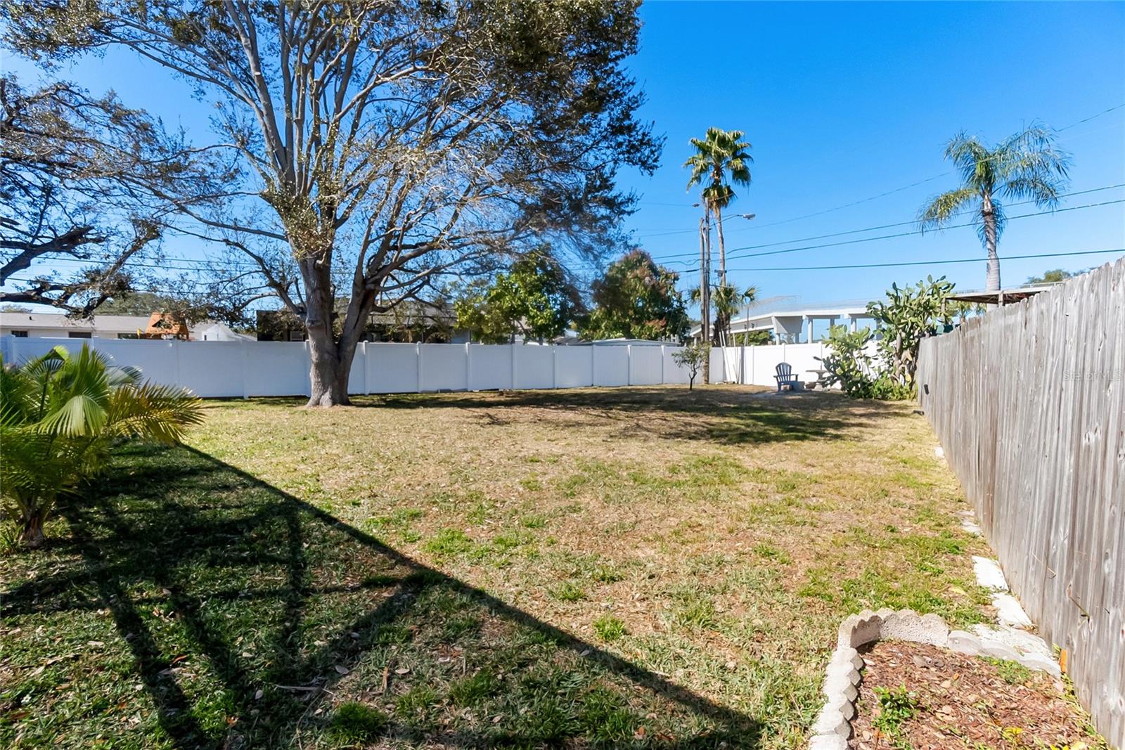 RIDGEWOOD LAKES - Residential