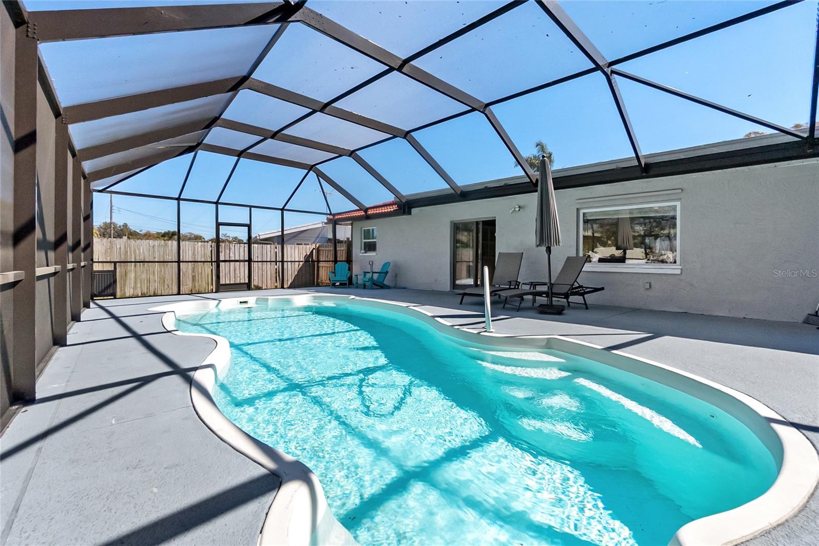 RIDGEWOOD LAKES - Residential