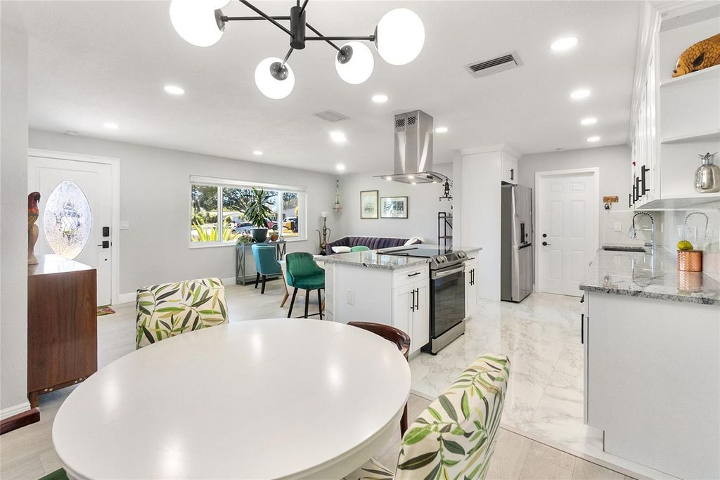 Photo of 11245 69th Avenue, Seminole, FL 33772 (MLS # A4682343)