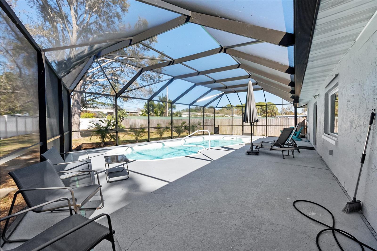 RIDGEWOOD LAKES - Residential