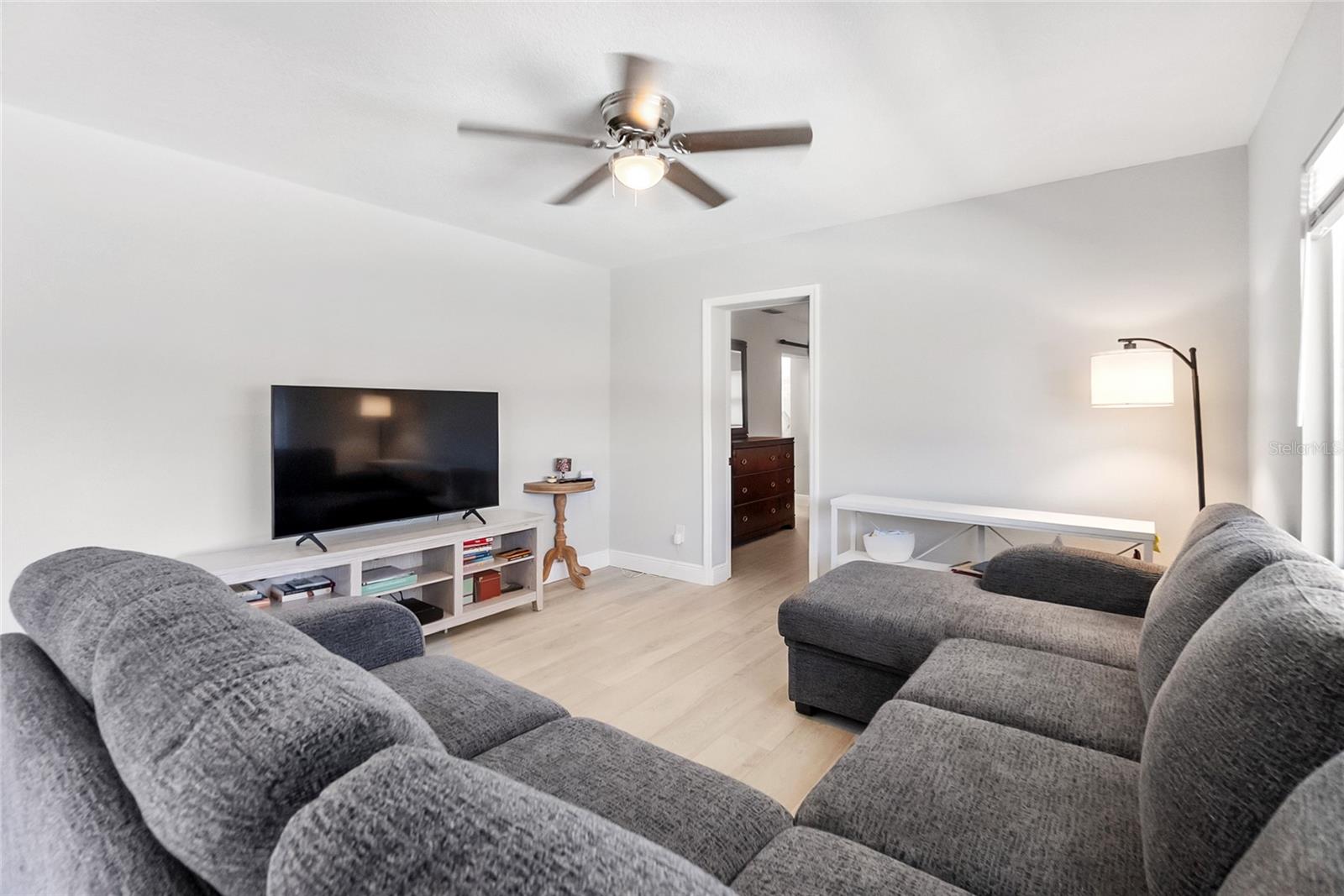 RIDGEWOOD LAKES - Residential