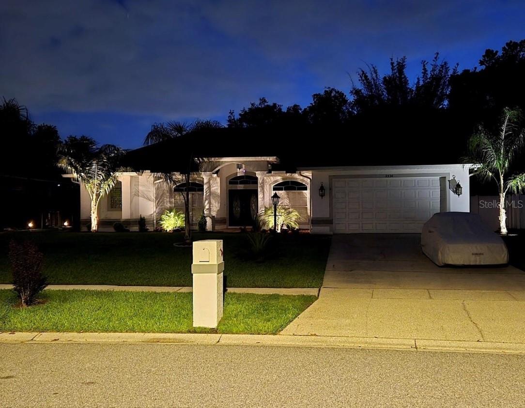 HUNTERS STAND AT CARILLON - Residential