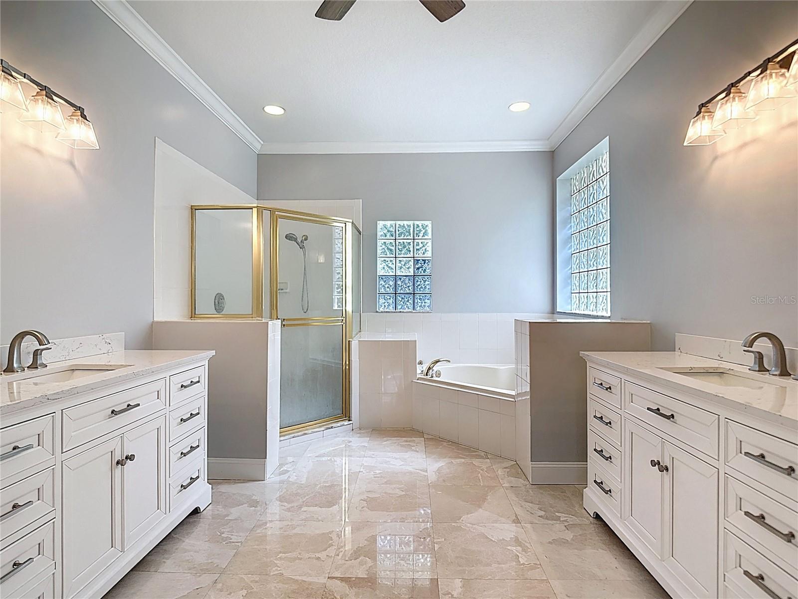 HUNTERS STAND AT CARILLON - Residential