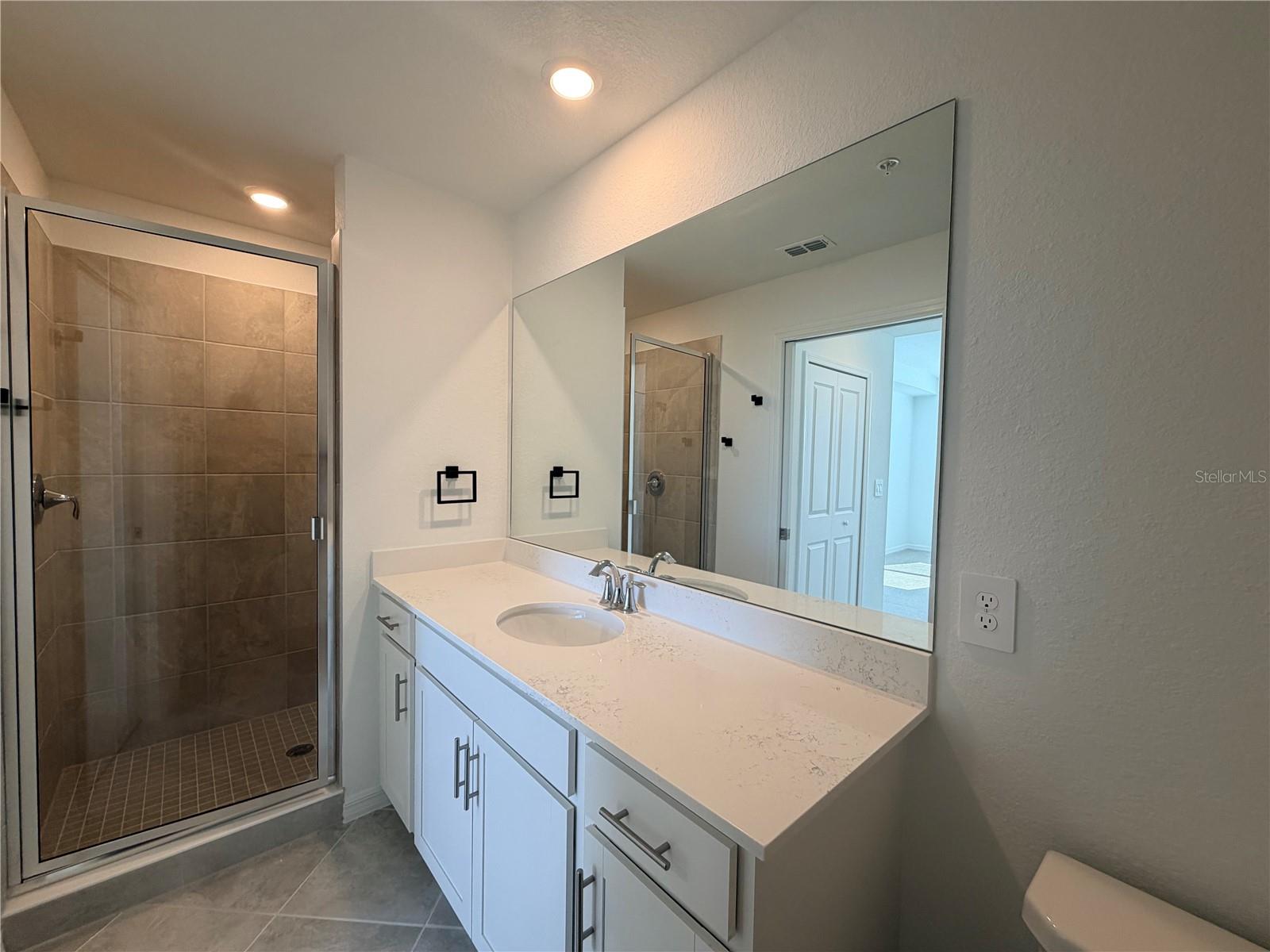 WELLEN GOLF & COUNTRY CLUB - Residential Lease