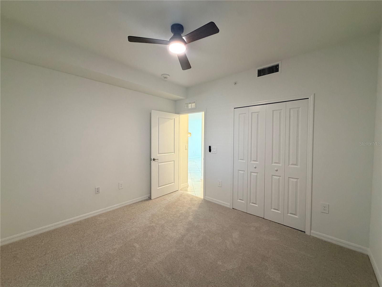 WELLEN GOLF & COUNTRY CLUB - Residential Lease