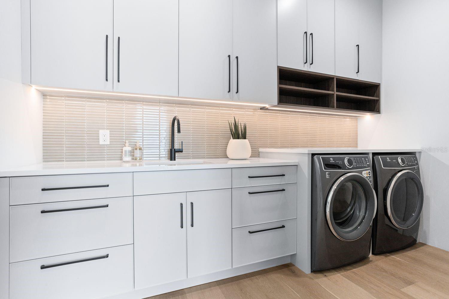 WILLIAMS BILL MADEIRA HARBOR SUB 3RD ADD - Residential