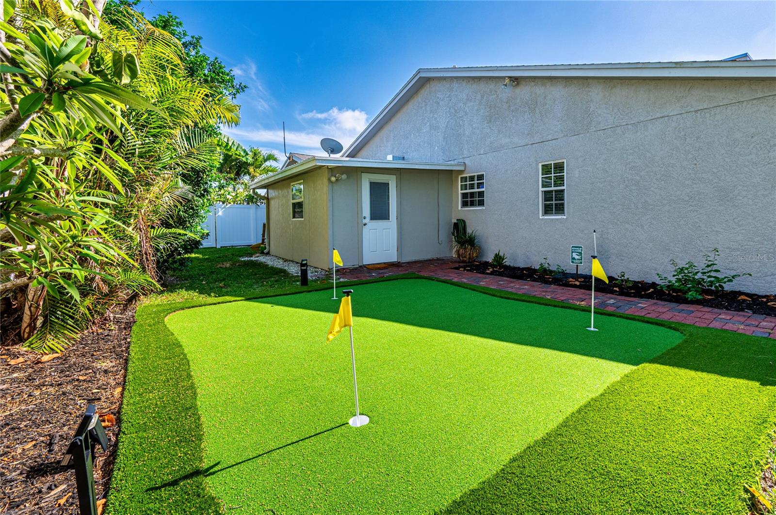PINE MEADOW - Residential