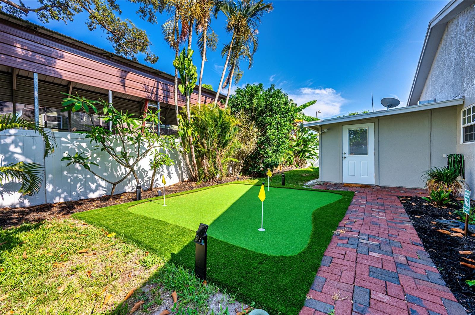 PINE MEADOW - Residential