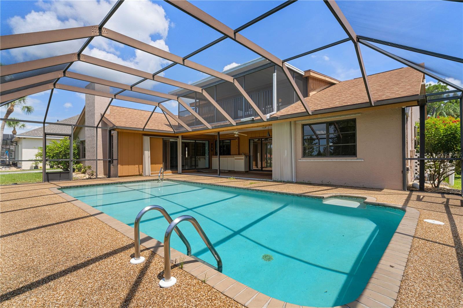 KINGS XING - Residential