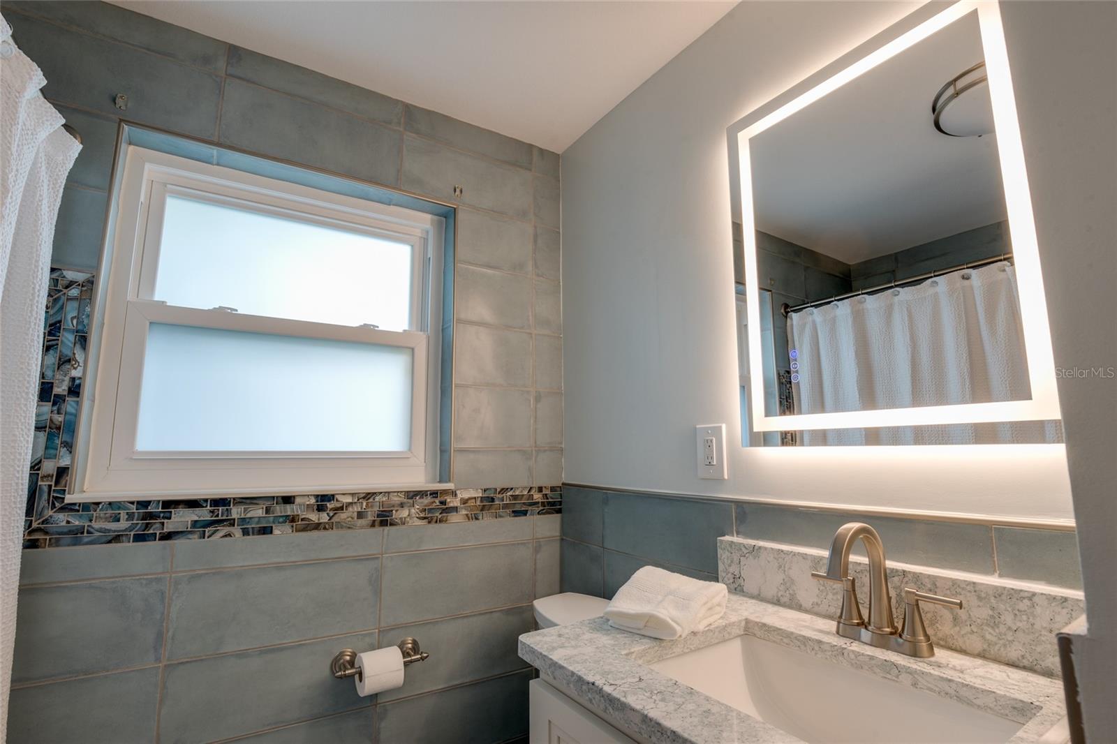 SHORE CREST - Residential