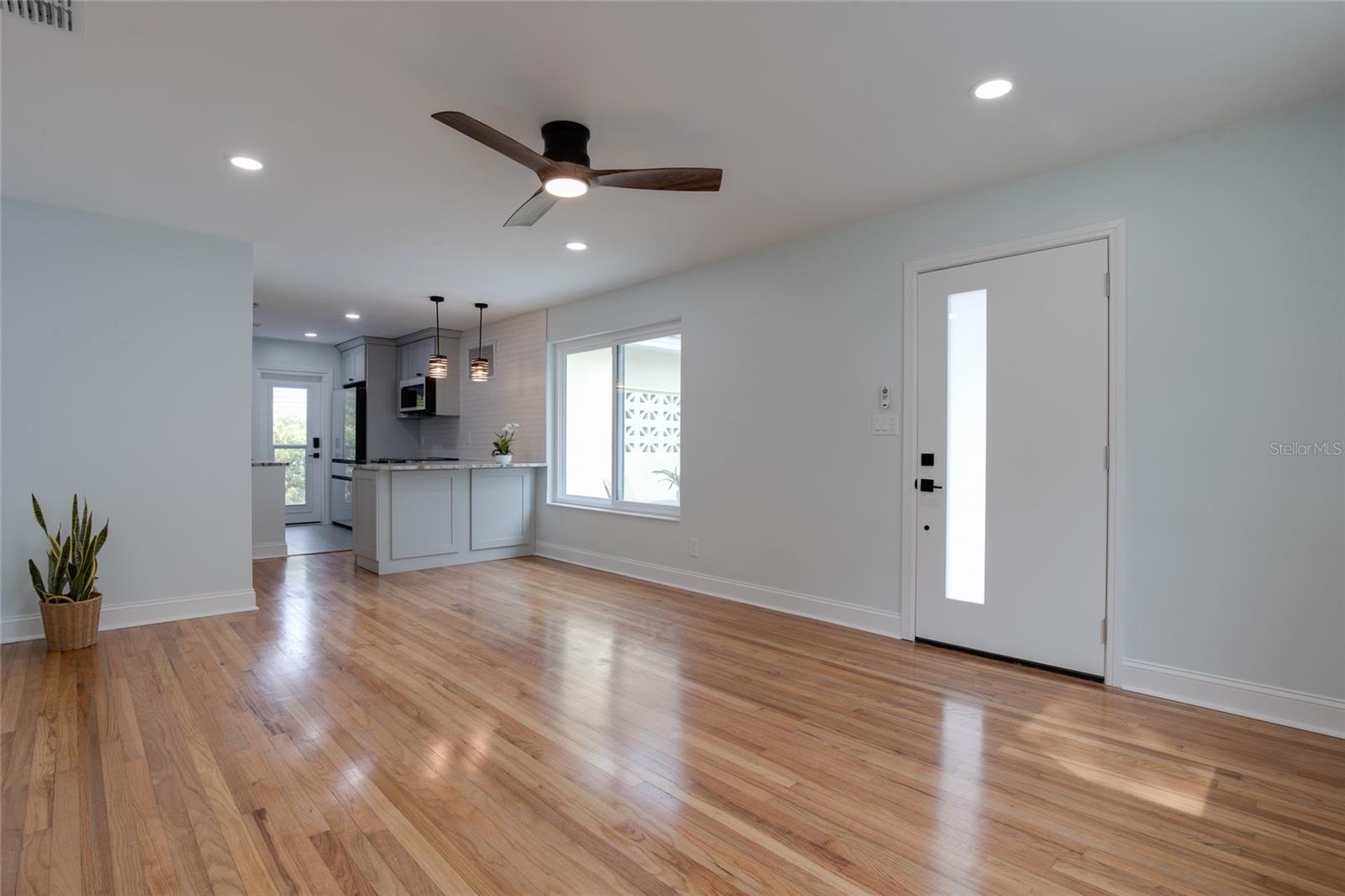 SHORE CREST - Residential