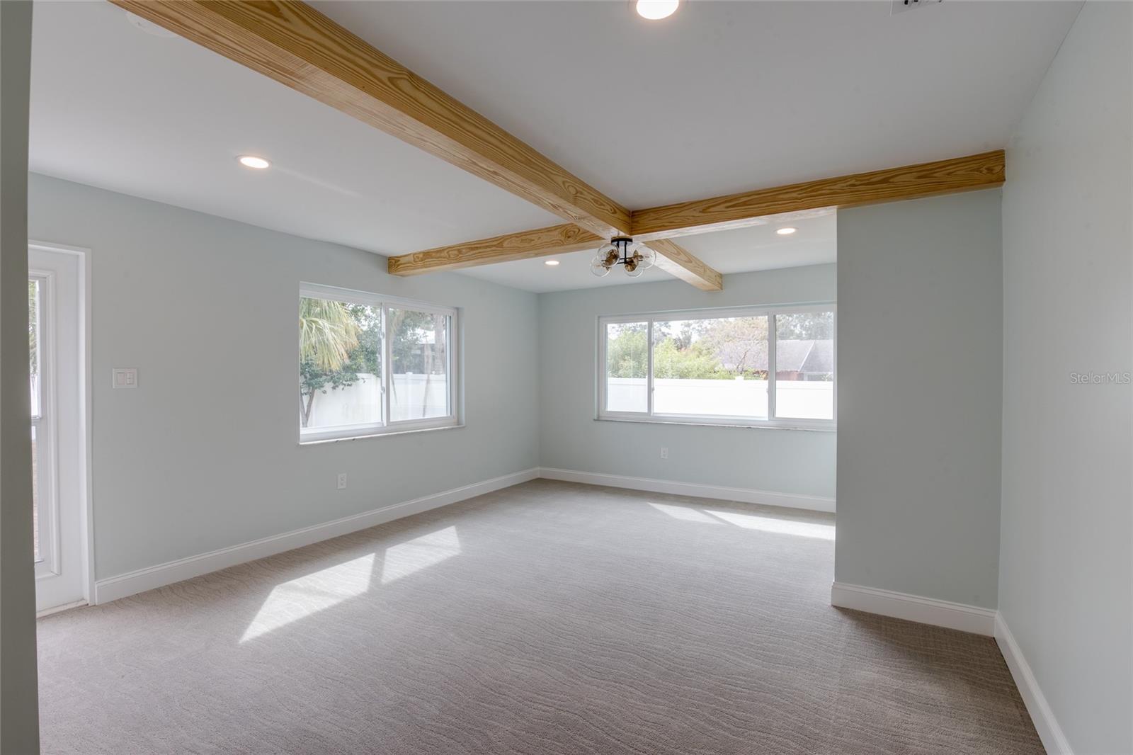 SHORE CREST - Residential