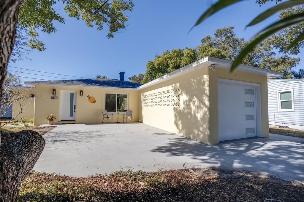 Photo of 229 Lime Circle S, Dunedin, FL 34698 (MLS # TB8448598)