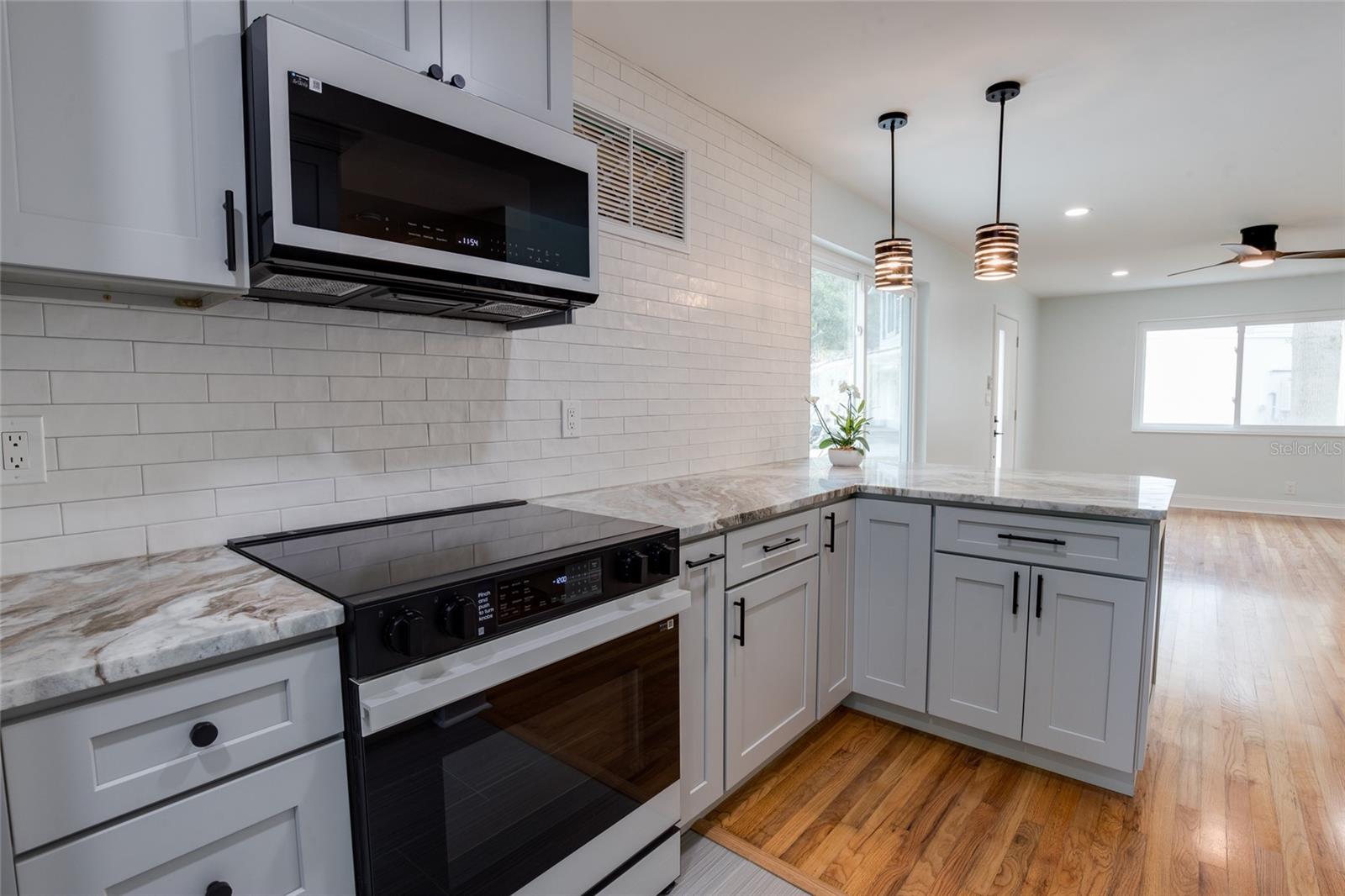 SHORE CREST - Residential