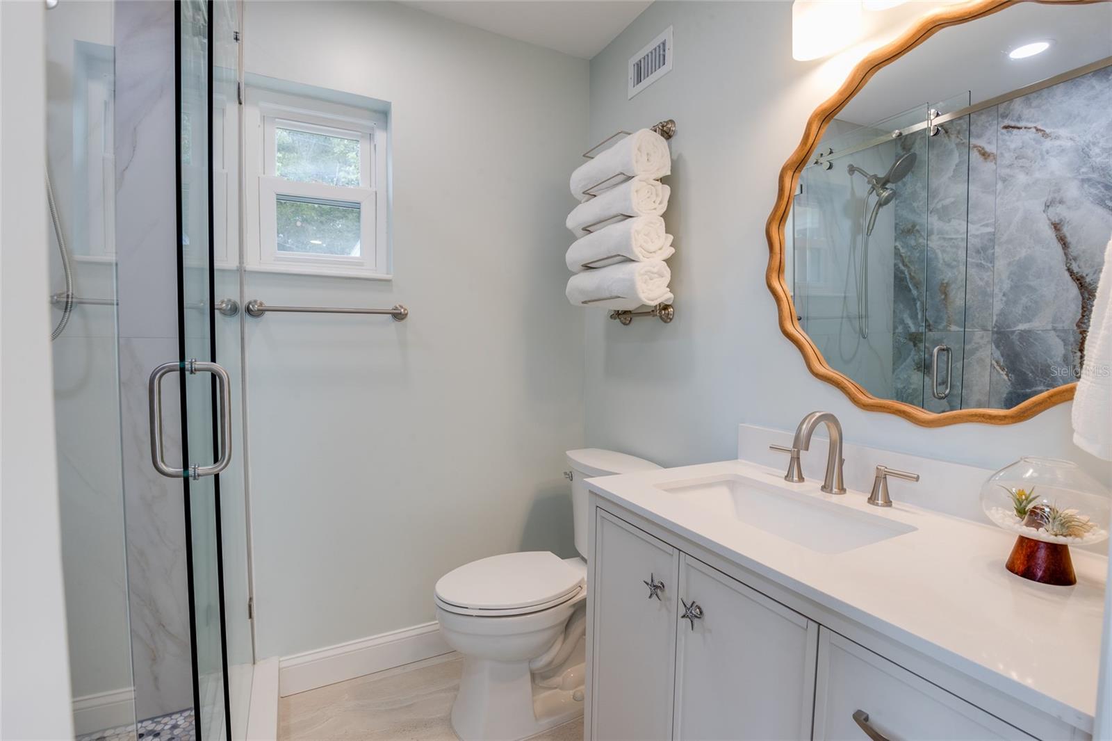 SHORE CREST - Residential