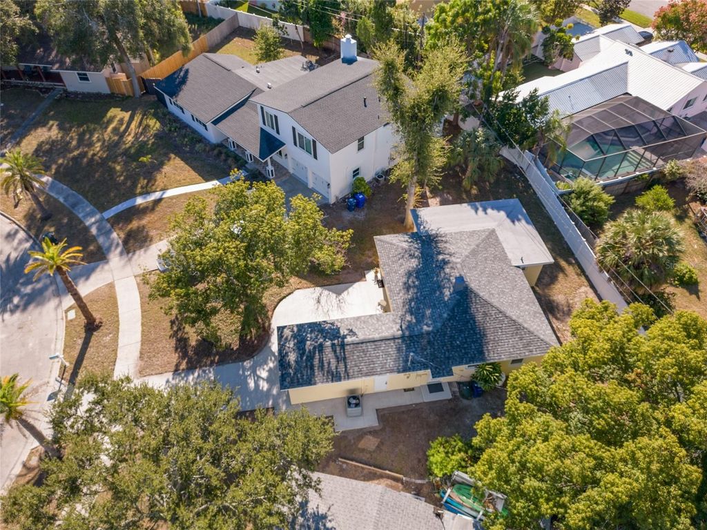 Photo of 229 Lime Circle S, Dunedin, FL 34698 (MLS # TB8448598)