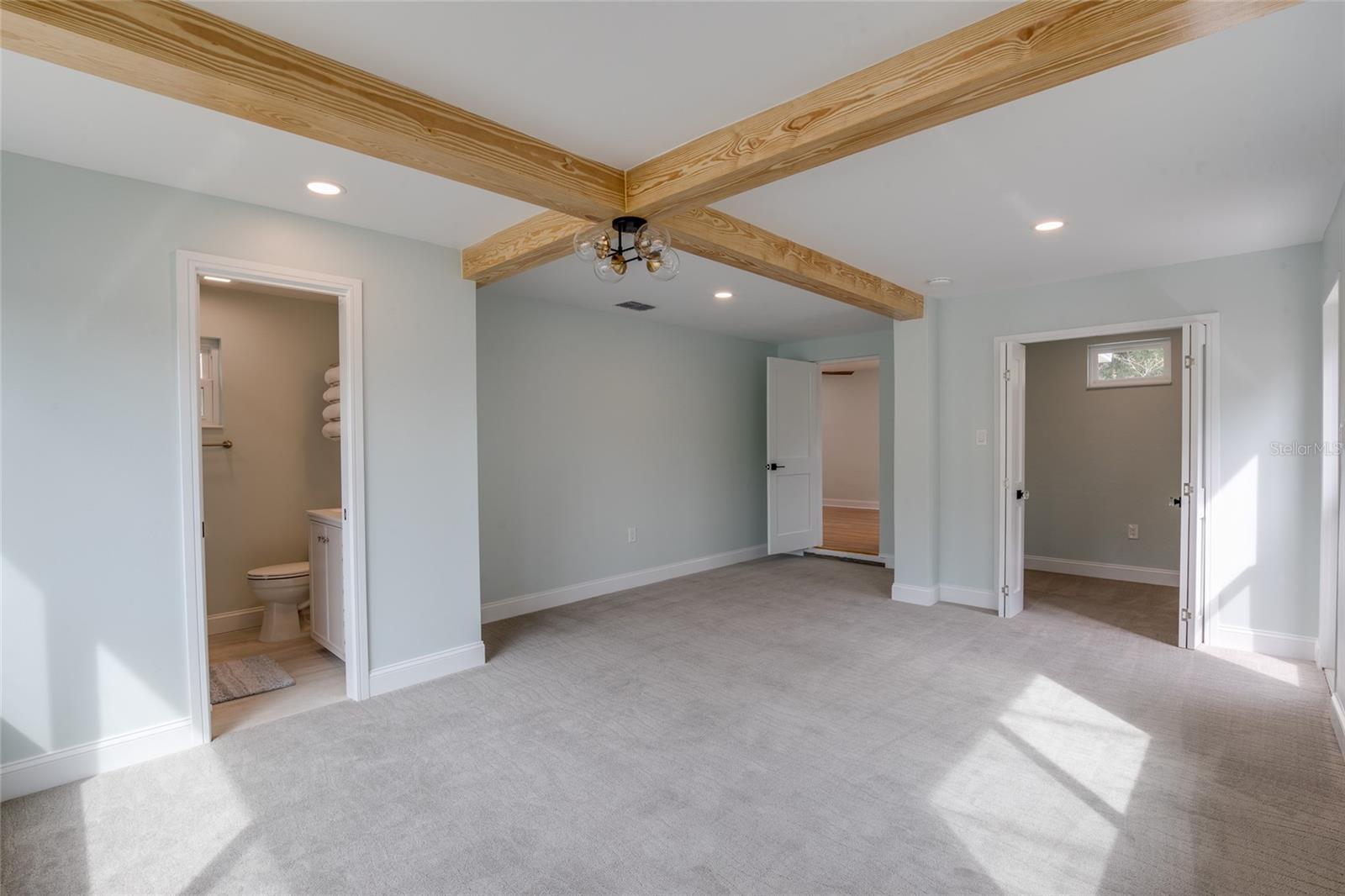 SHORE CREST - Residential