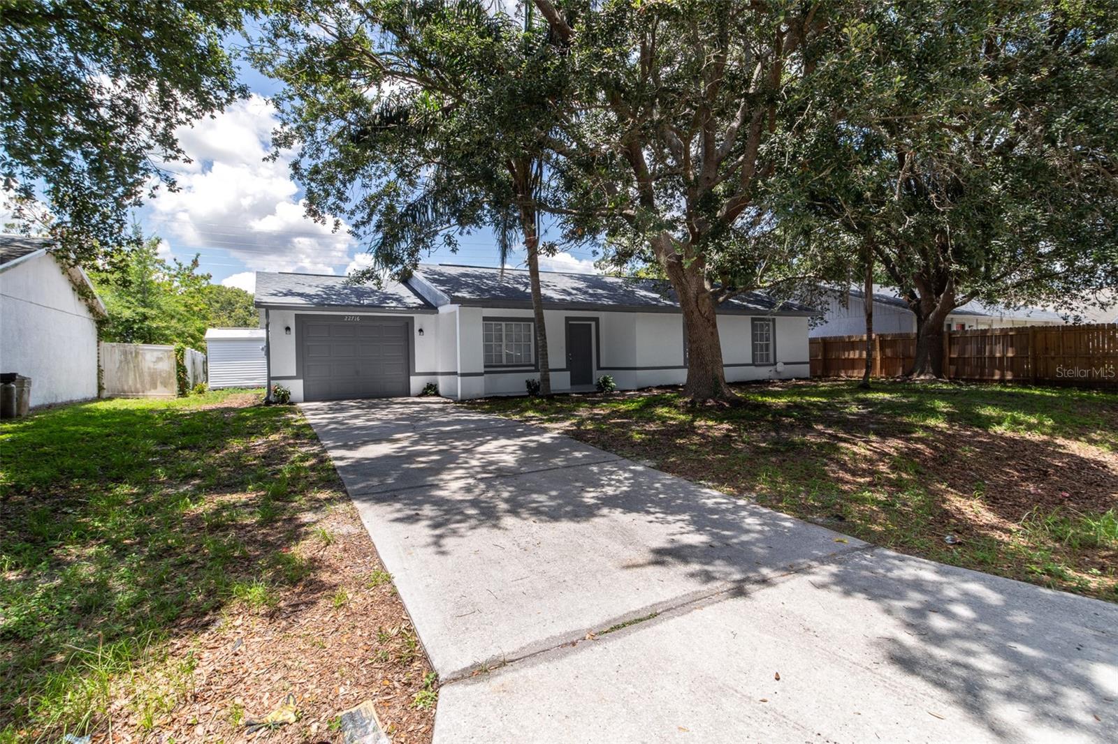 22716 PENNY LOOP