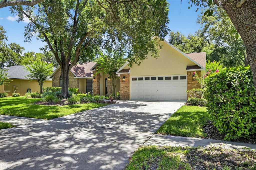 Photo of 3934 Cedar Cay Circle, Valrico, FL 33596 (MLS # TB8410980)