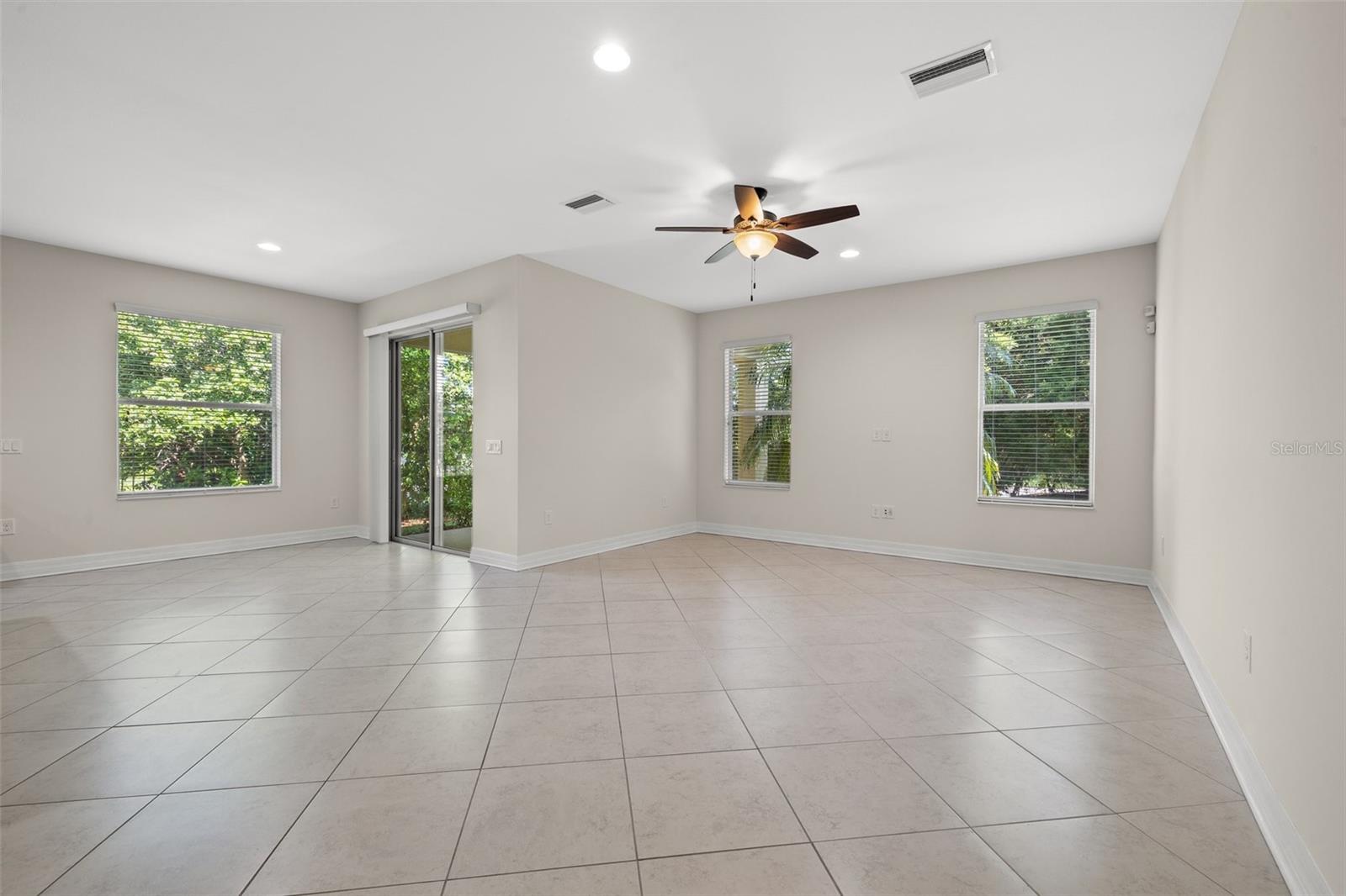 SEVEN OAKS PRCL C-1A & C-1B - Residential