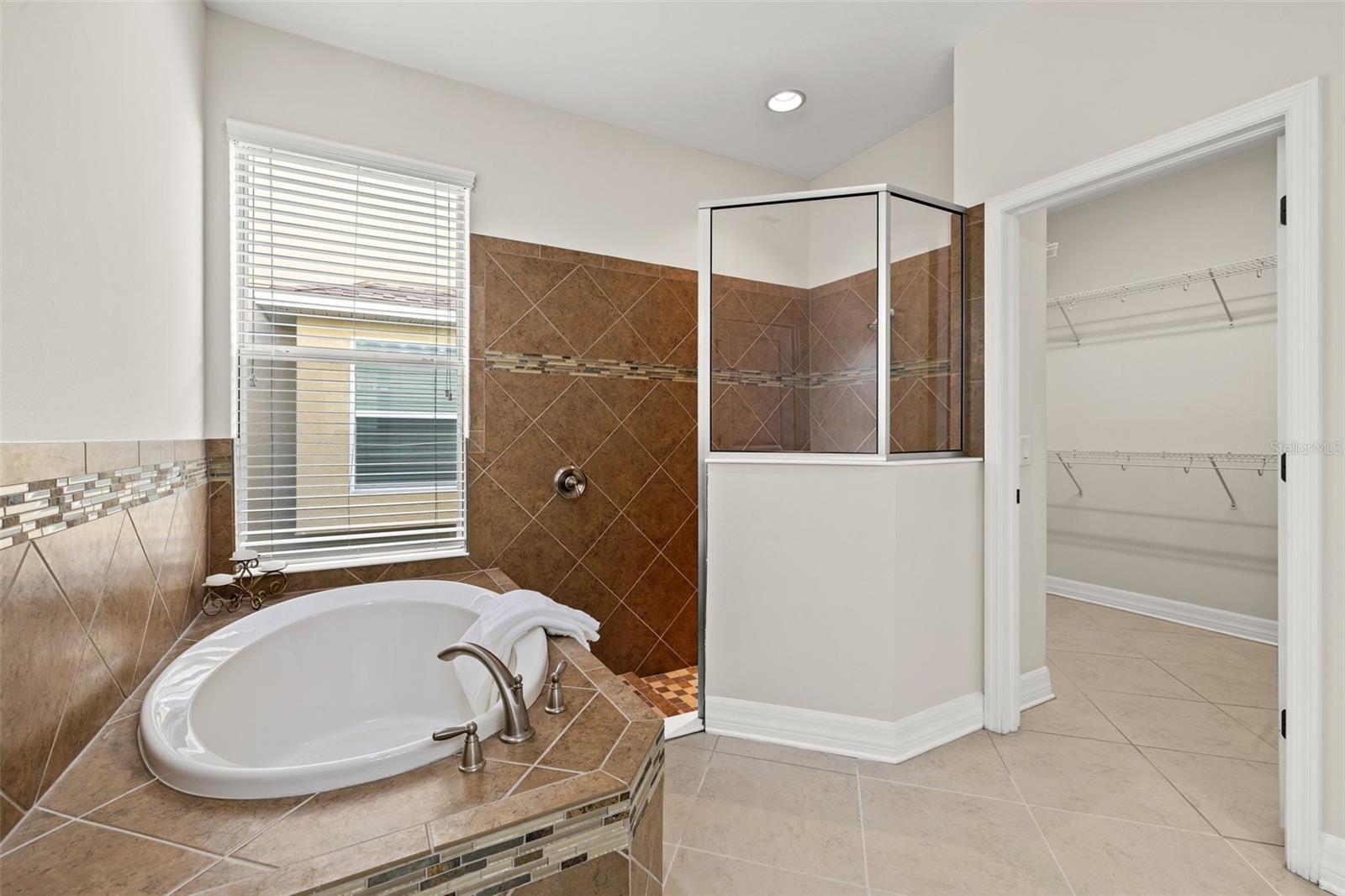 SEVEN OAKS PRCL C-1A & C-1B - Residential