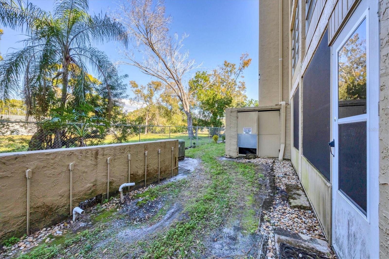 BAYSHORE ON THE LAKE APTS II SEC 3 - Residential