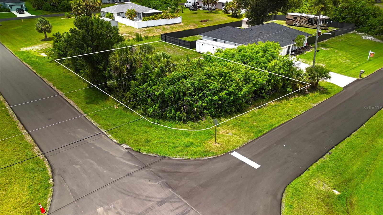 PORT CHARLOTTE SEC 062 - Land