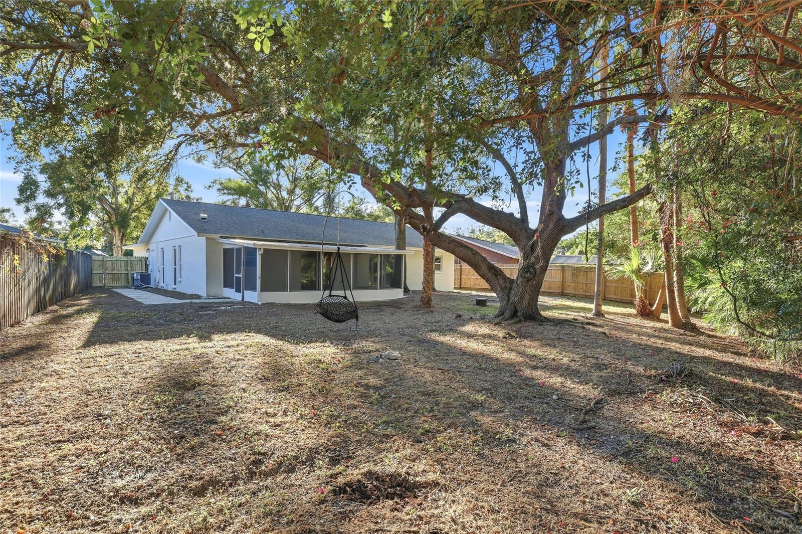 BONNIE GLYNN PH ONE-A - Residential