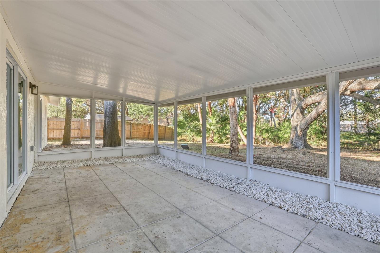 BONNIE GLYNN PH ONE-A - Residential