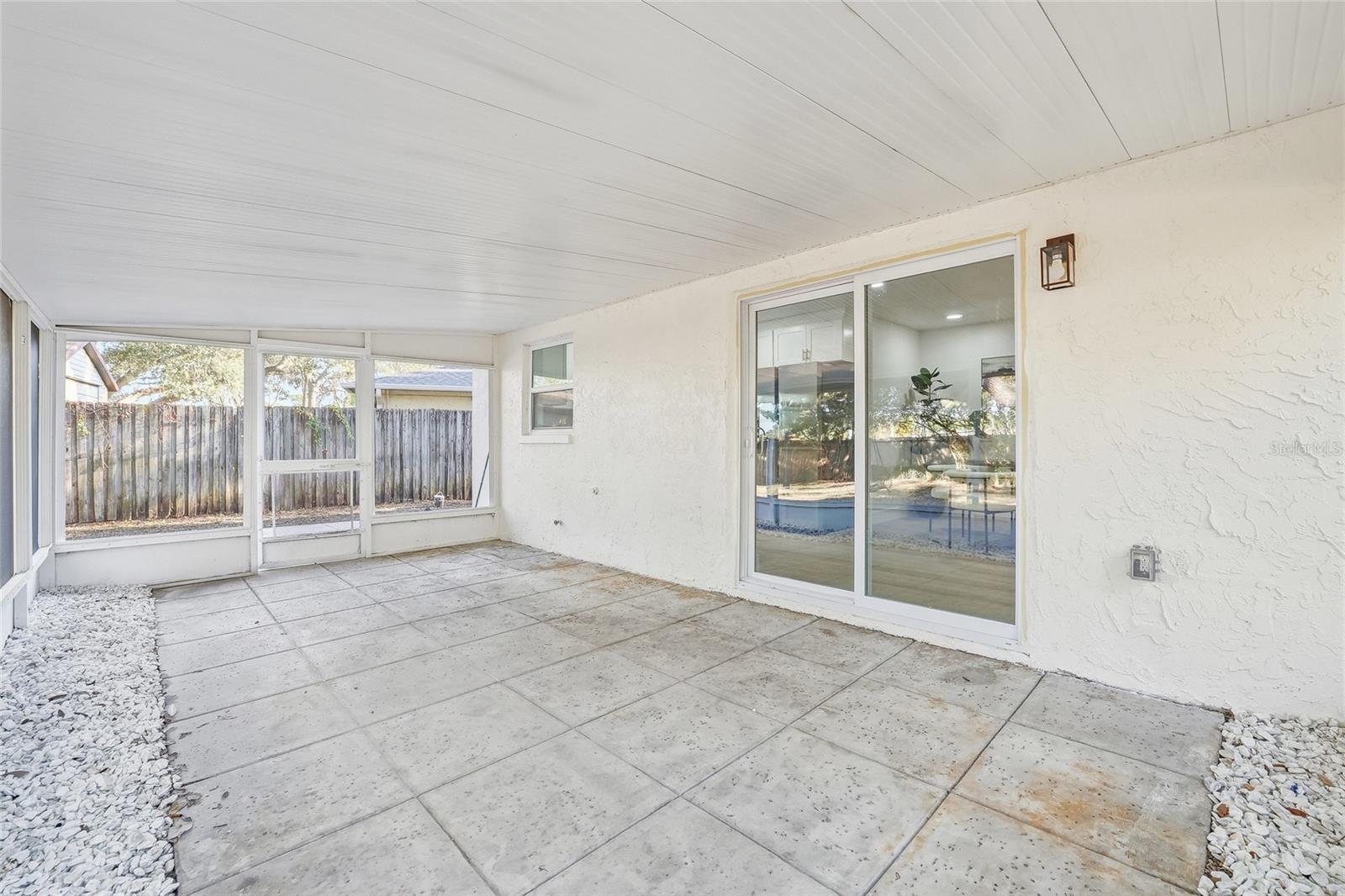 BONNIE GLYNN PH ONE-A - Residential