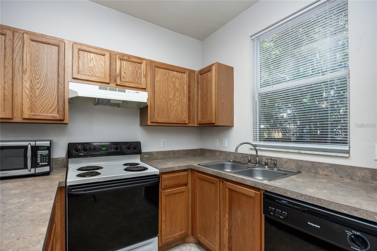 VICTORIA STATION - Residential