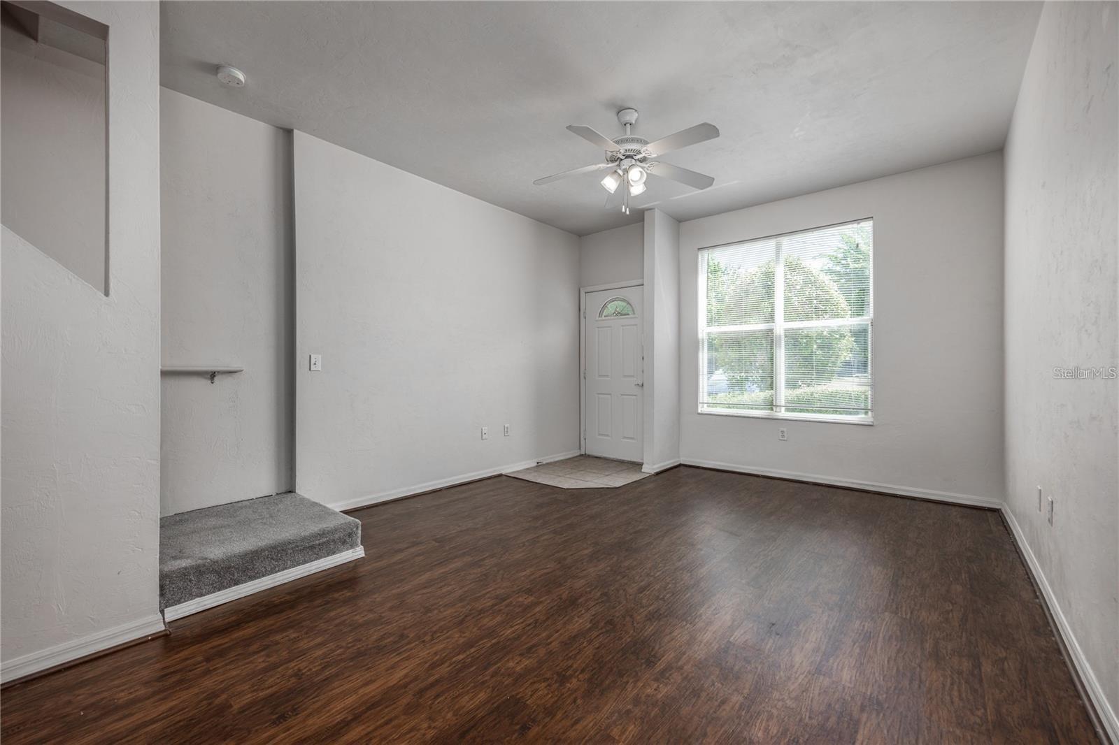 VICTORIA STATION - Residential