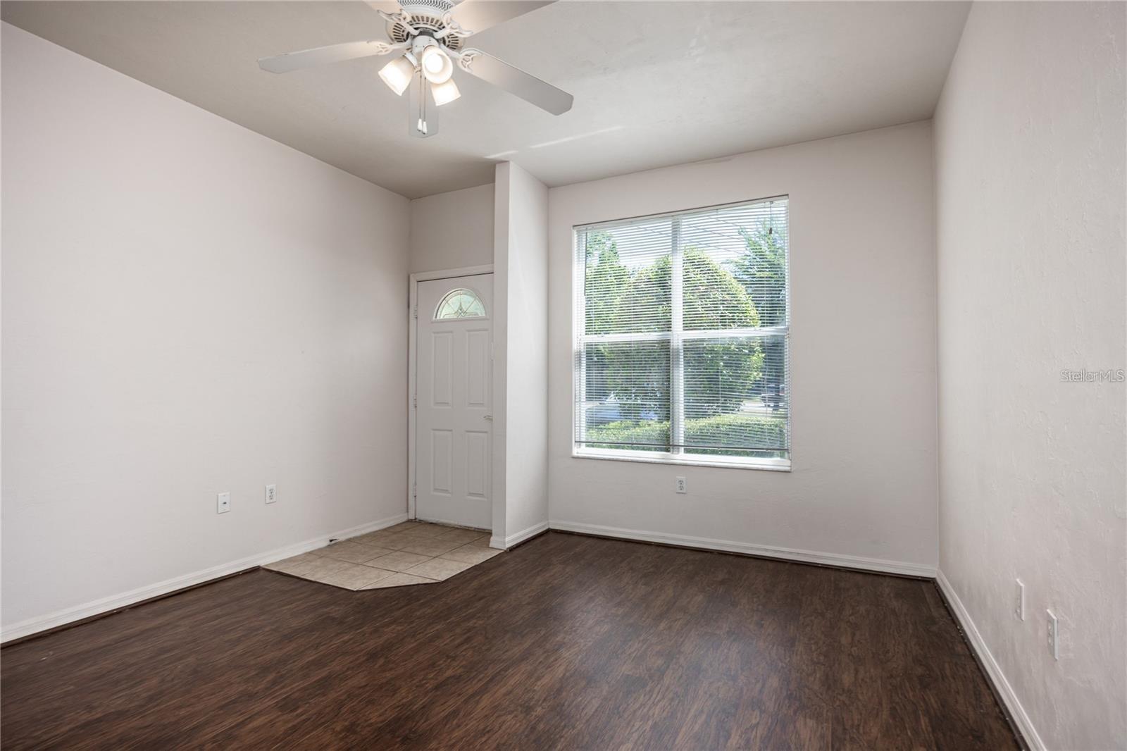 VICTORIA STATION - Residential