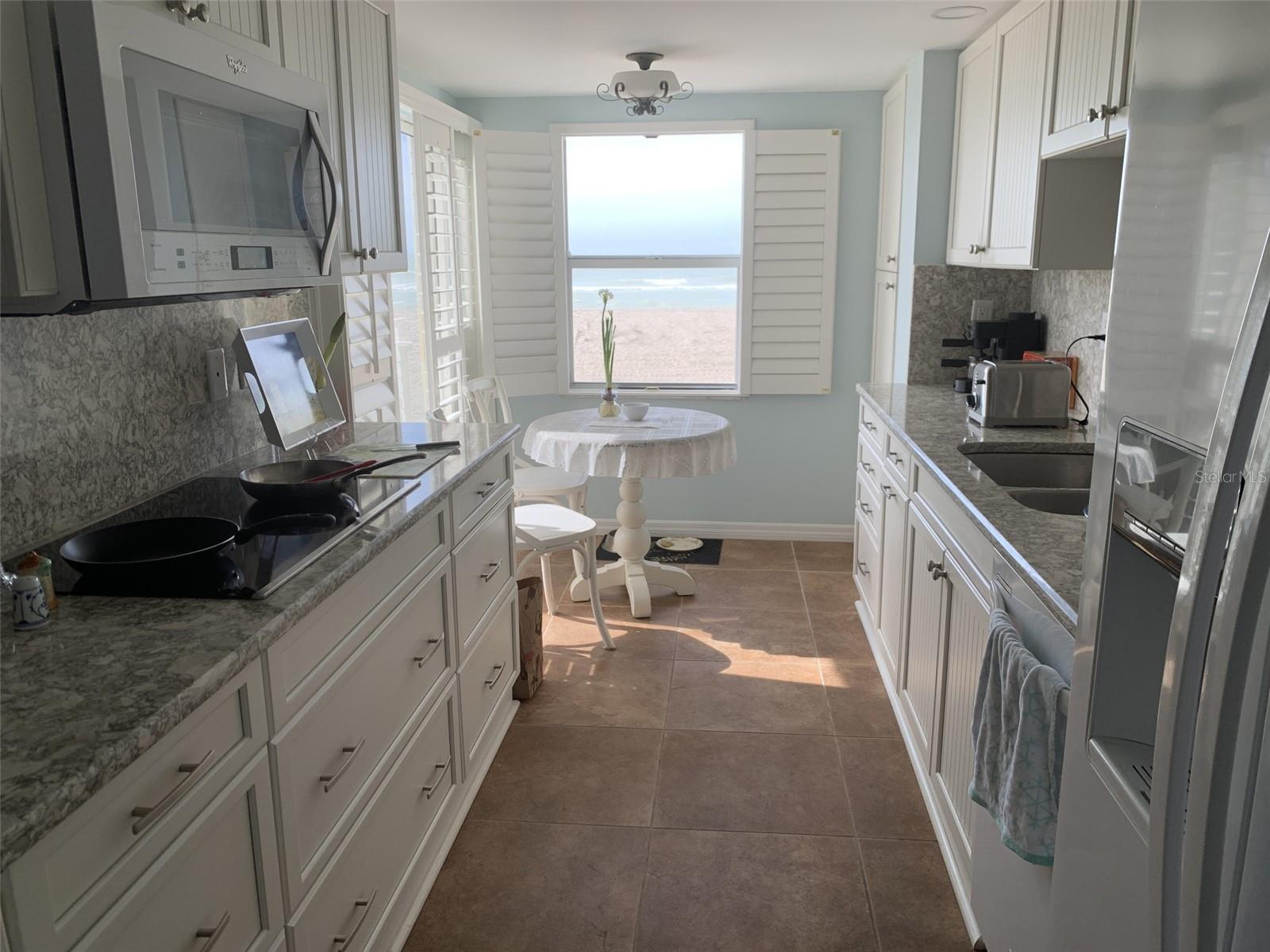 TOWERS - Residential Lease