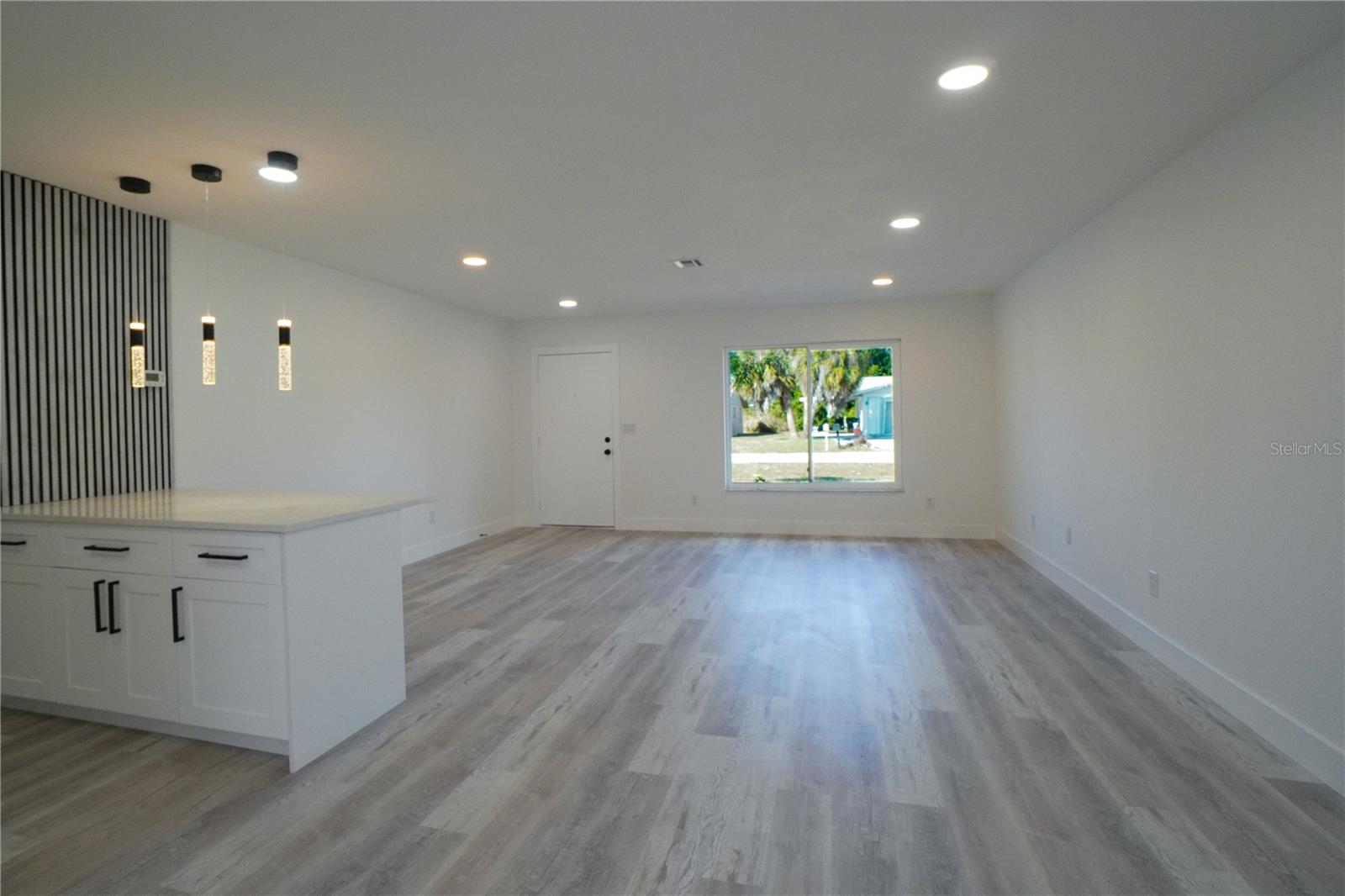 SOUTH VENICE - Residential