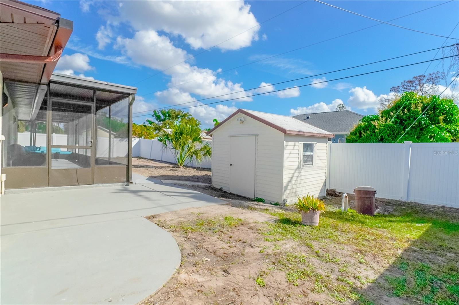 SOUTH VENICE - Residential