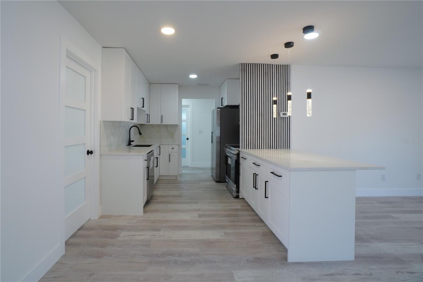 SOUTH VENICE - Residential