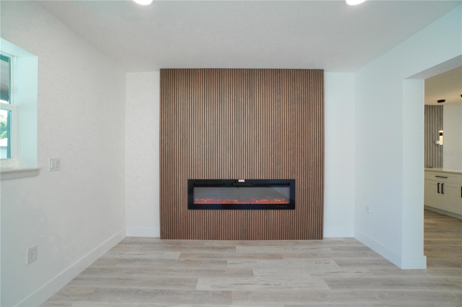 SOUTH VENICE - Residential