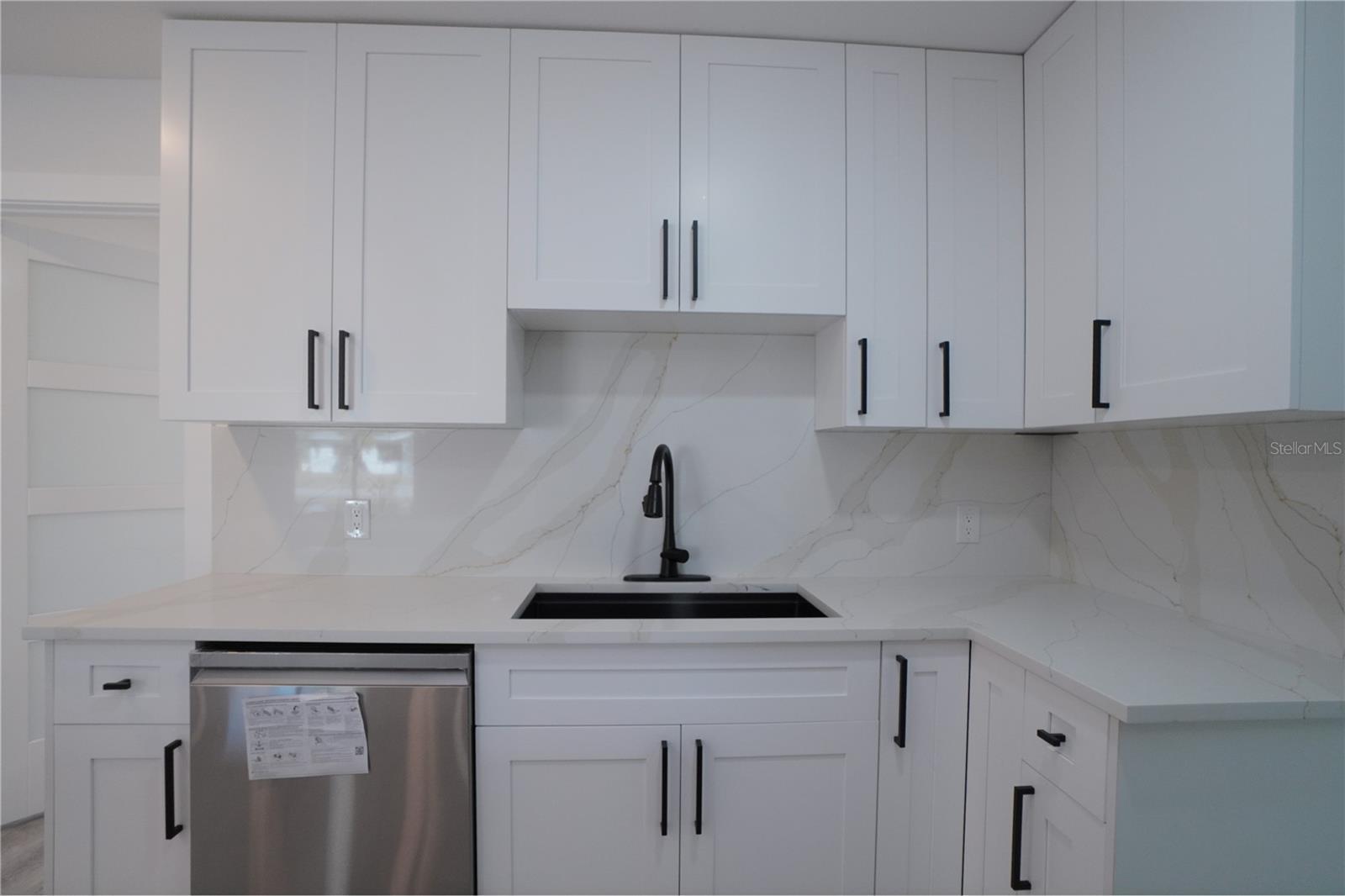 SOUTH VENICE - Residential