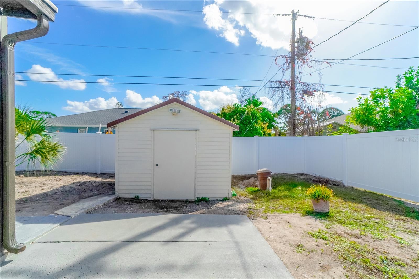 SOUTH VENICE - Residential