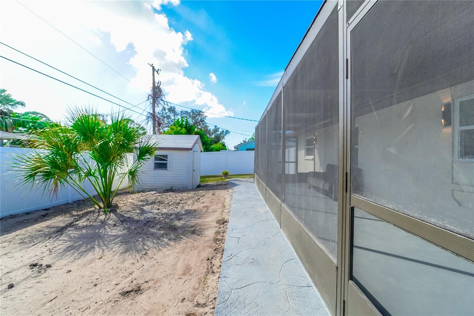 SOUTH VENICE - Residential