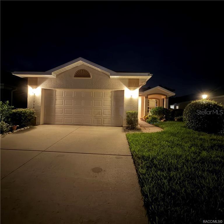 1802 W SHANELLE PATH