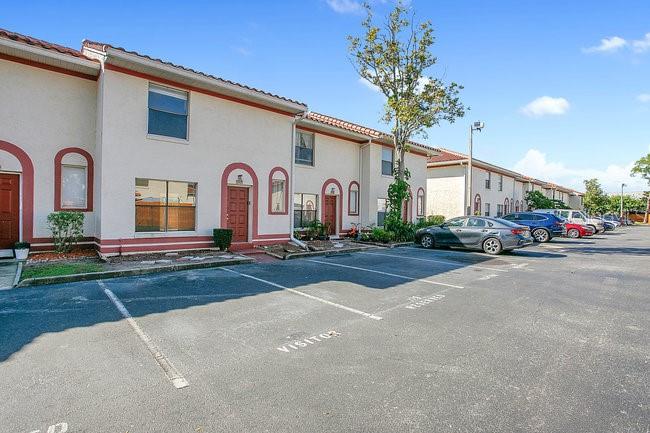 HIDDEN CREEK CONDO PH 09 - Residential