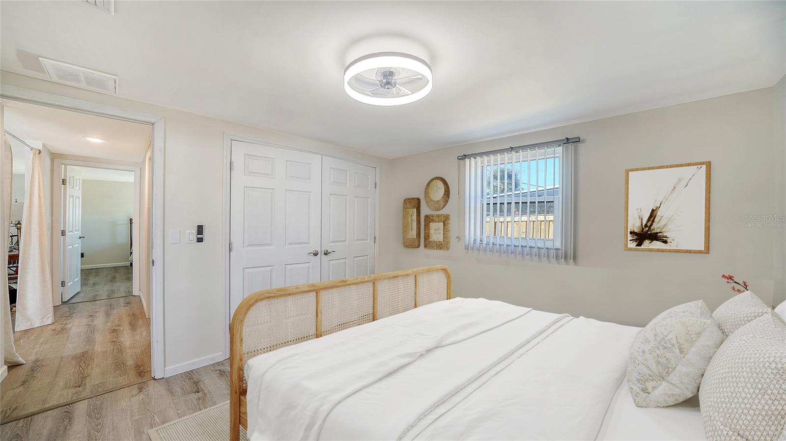 SOUTH VENICE - Residential