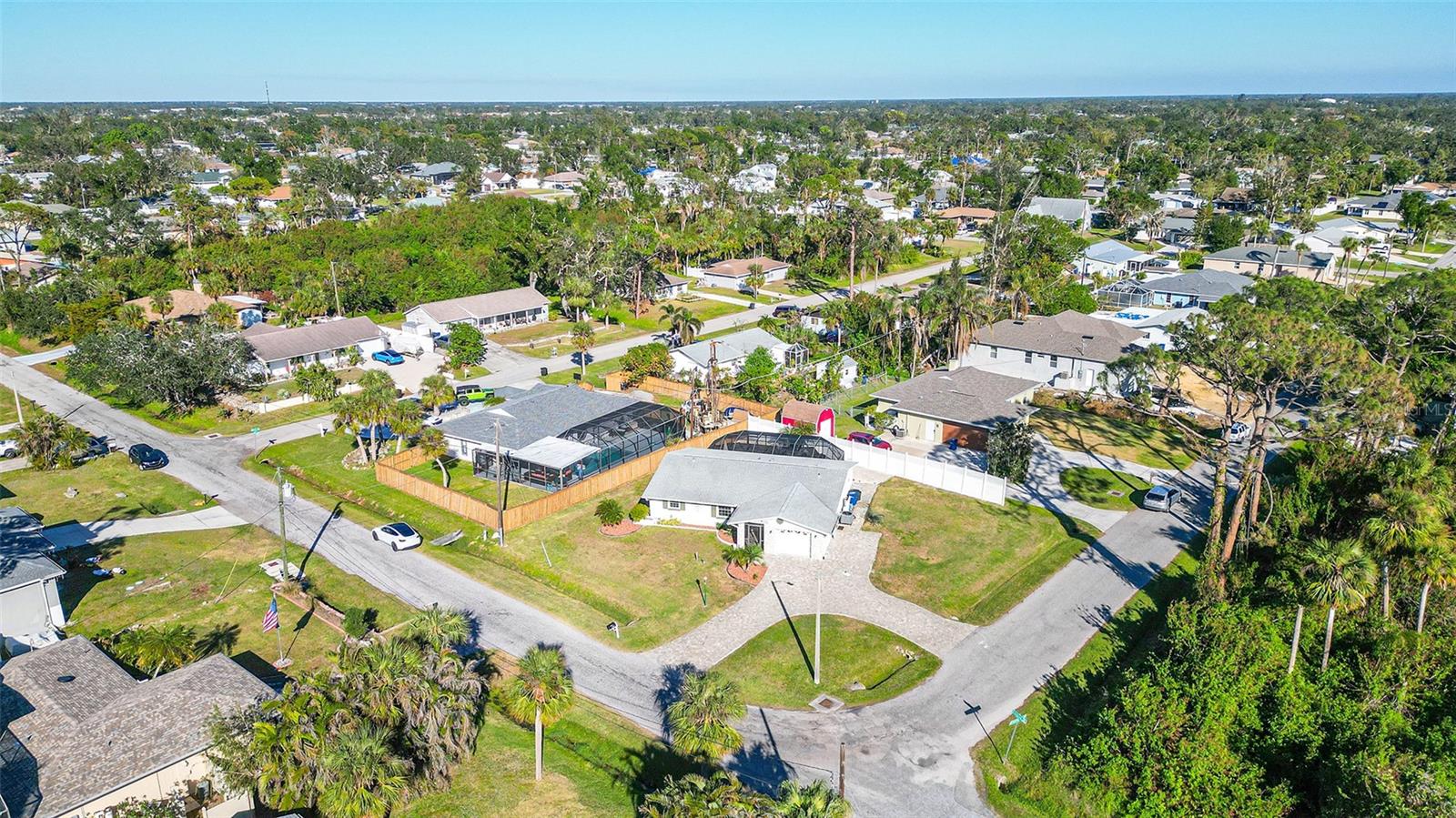 SOUTH VENICE - Residential