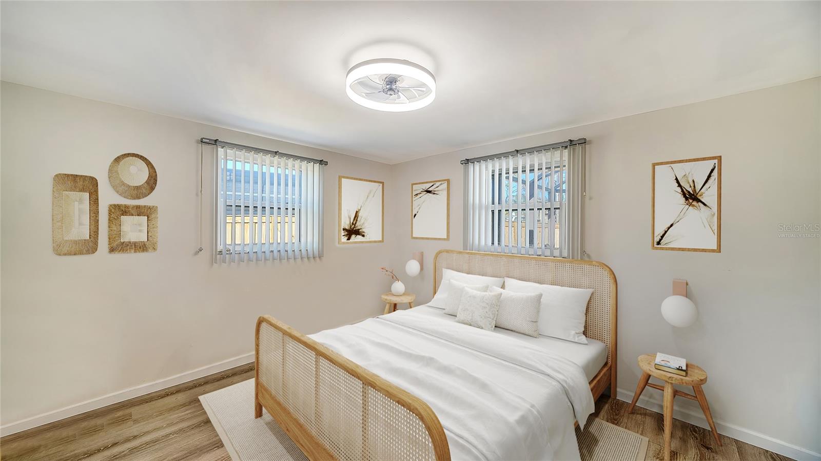 SOUTH VENICE - Residential