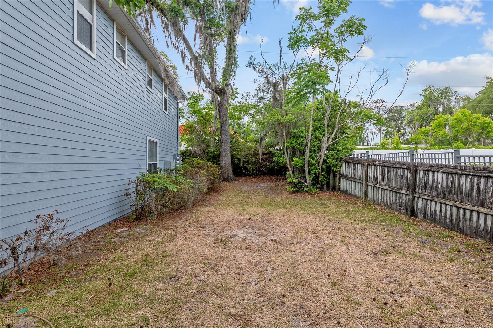 KENSINGTON NORTH CONDO - Residential