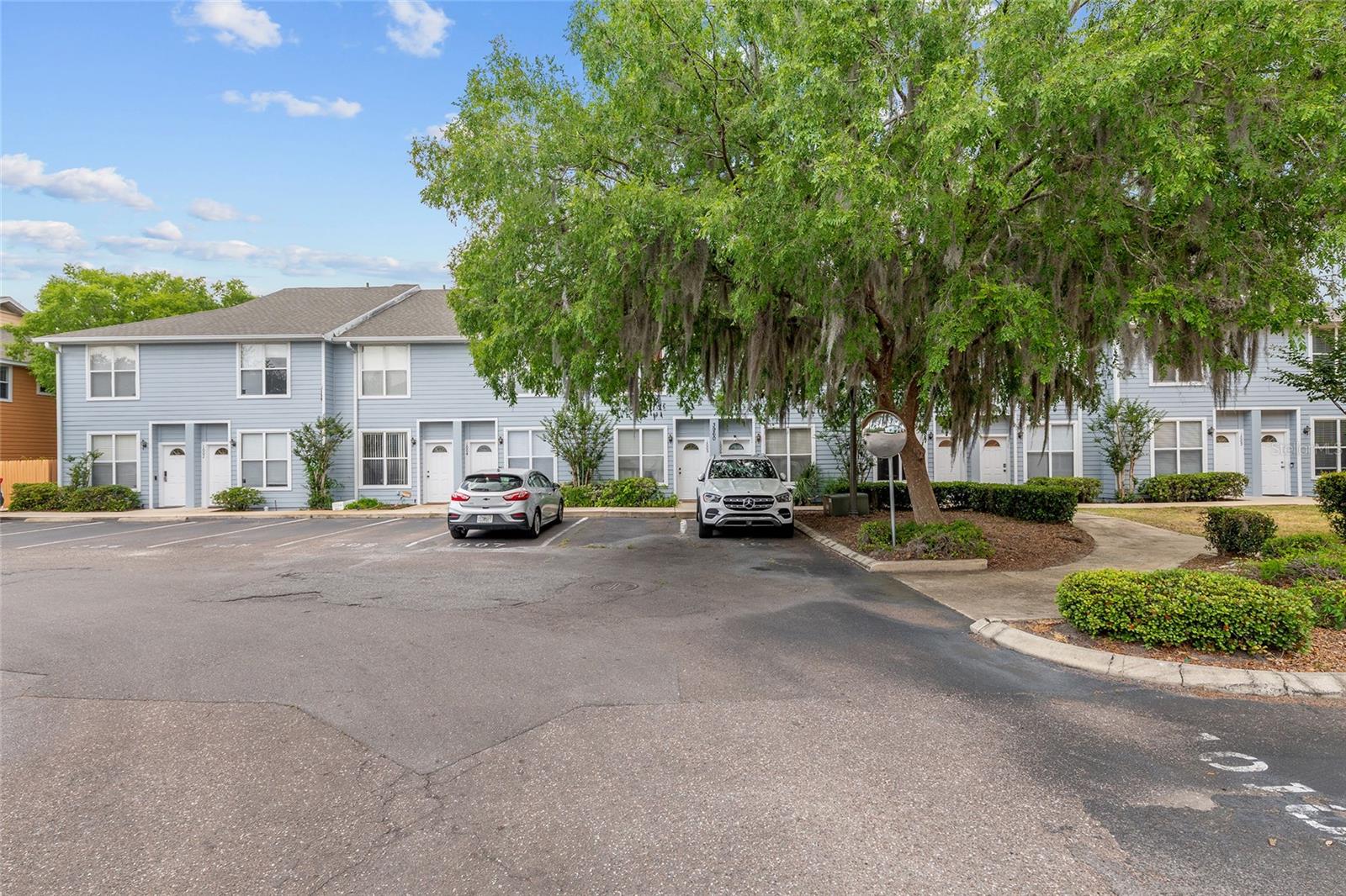 KENSINGTON NORTH CONDO - Residential